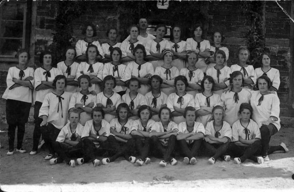 tsv-leinzell vereinschronik-1900-1925 turnerinnen